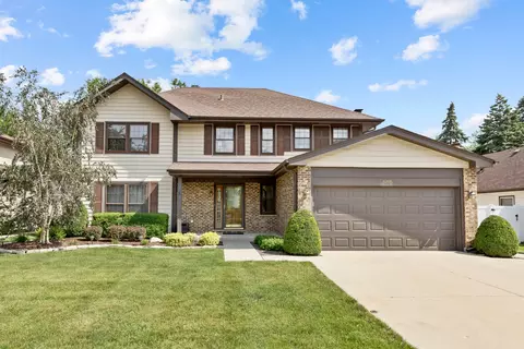 588 Montego Dr, Elk Grove Village, IL 60007