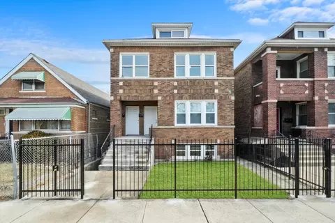 8707 S Manistee Ave, Chicago, IL 60617