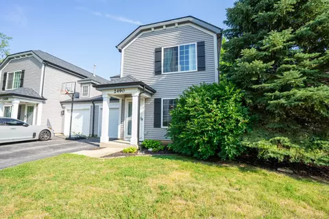 2490 Mayfield Dr, Montgomery, IL 60538