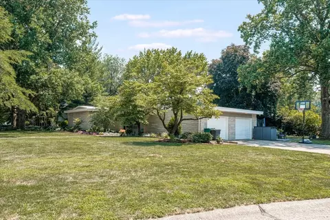 1201 Waverly Dr, Champaign, IL 61821