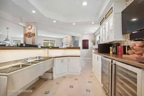 Kitchen - 6531 W Cedar Ct, Monee, IL 60449 photo 5 of 5