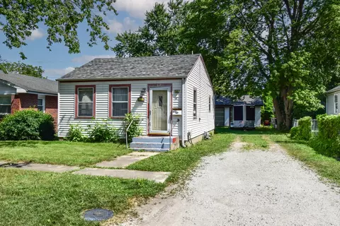 617 W Grant Ave, Pontiac, IL 61764