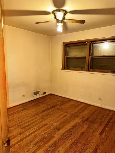9108 S Euclid Ave, Chicago, IL 60617 photo 10