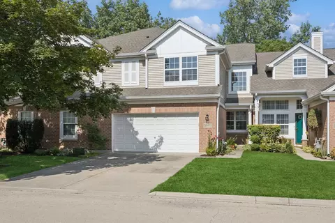 2566 Camberley Cir, Westchester, IL 60154