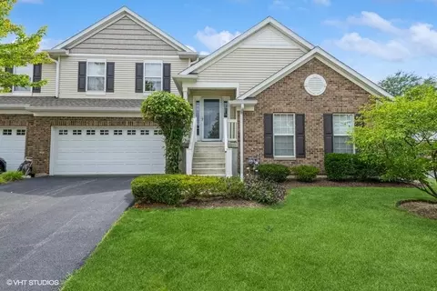 2635 Loren Ln #2635, Algonquin, IL 60102