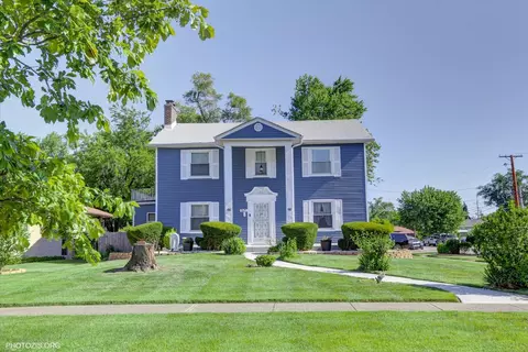 25 E 150th St, Harvey, IL 60426
