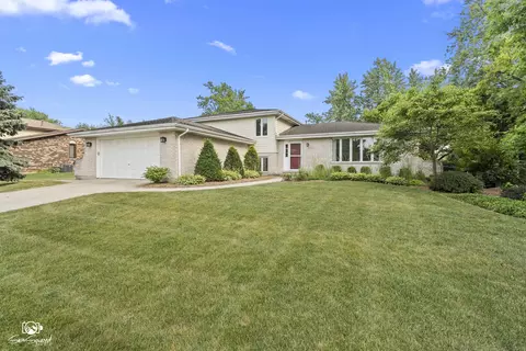 658 Brookside Ln, Frankfort, IL 60423