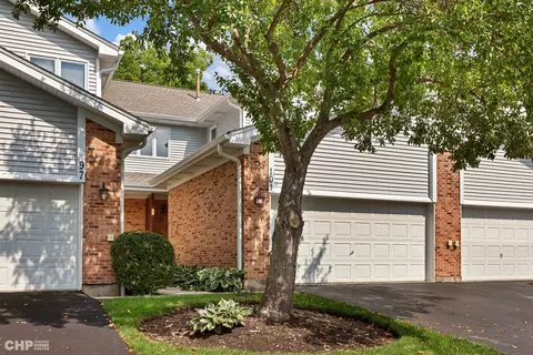 101 Charlotte Ct #101, Cary, IL 60013