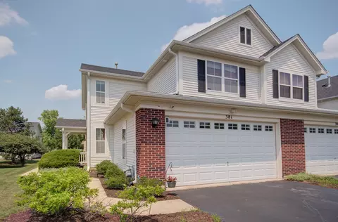 381 Chesapeake Ln, Oswego, IL 60543