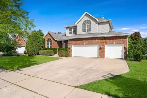 405 Sudbury Cir, Oswego, IL 60543