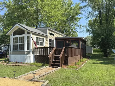 28-54 Woodhaven Lks, Sublette, IL 61367
