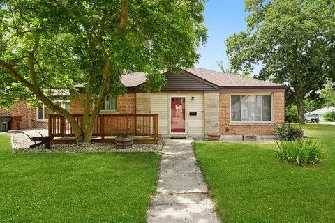 308 Oswego St, Park Forest, IL 60466