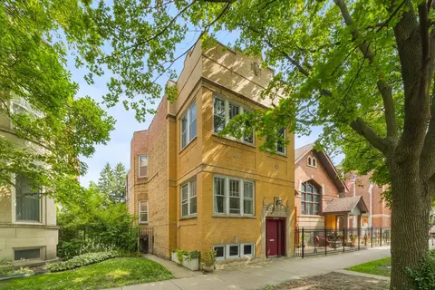 3074 W Palmer Blvd, Chicago, IL 60647