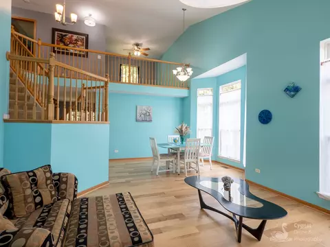 Living - 2906 Sun Valley Ct, Plainfield, IL 60586 photo 1 of 3
