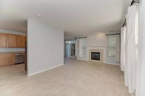 24341 Leski Ln, Plainfield, IL 60585 photo 6
