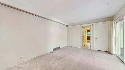 Bedroom - 4 Eton On Oxford, Rolling Meadows, IL 60008 photo 1 of 11