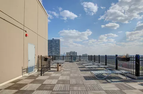 720 W Gordon Ter #6J, Chicago, IL 60613 photo 29