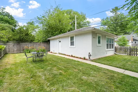 Exterior - 2222 Grey Ave, Evanston, IL 60201 photo 2 of 2