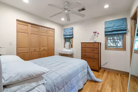 Bedroom - 2222 Grey Ave, Evanston, IL 60201 photo 1 of 2
