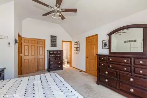 4705 Peacock Ln, Plainfield, IL 60586 photo 17