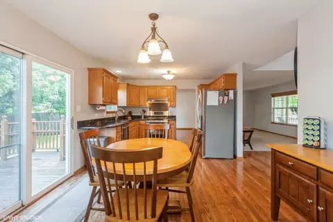 4705 Peacock Ln, Plainfield, IL 60586 photo 7