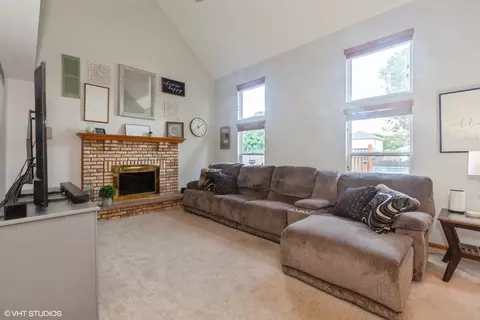 4705 Peacock Ln, Plainfield, IL 60586 photo 11