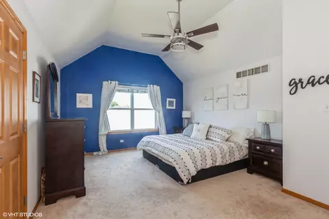 4705 Peacock Ln, Plainfield, IL 60586 photo 16
