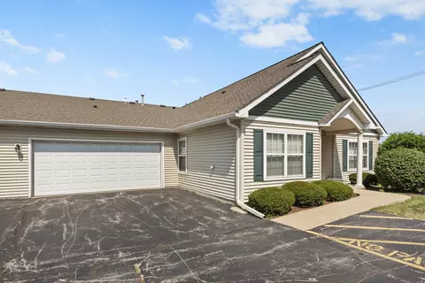 914 Garden Ln #914, Homewood, IL 60430