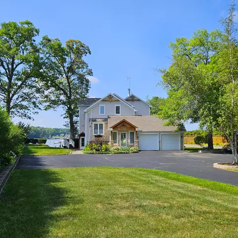 25333 W Richmond Ave, Antioch, IL 60002