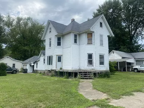 901 4th Ave, Sterling, IL 61081