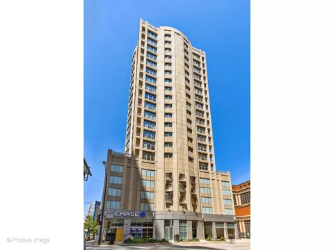600 N Dearborn St #701, Chicago, IL 60654