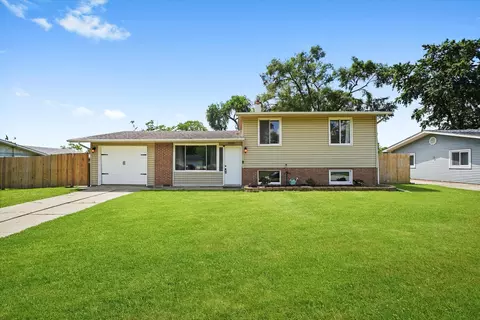9451 Elm Ave, Mokena, IL 60448