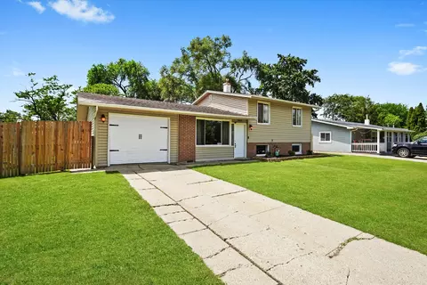 9451 Elm Ave, Mokena, IL 60448 photo 3