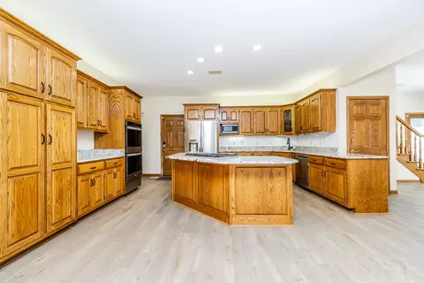 771 E Hickory Ave, Addison, IL 60101 photo 18
