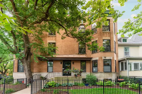 1630 W Sunnyside Ave #2W, Chicago, IL 60640