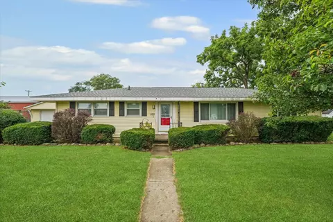 103 Main St, Muncie, IL 61857