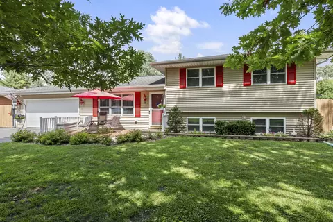 2 N477 Bernice Ave, Glen Ellyn, IL 60137
