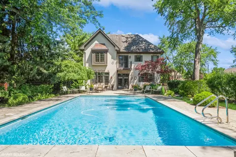 Exterior - 3035 Keystone Rd, Northbrook, IL 60062 photo 2 of 15