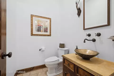 Bath - 3035 Keystone Rd, Northbrook, IL 60062 photo 1 of 4