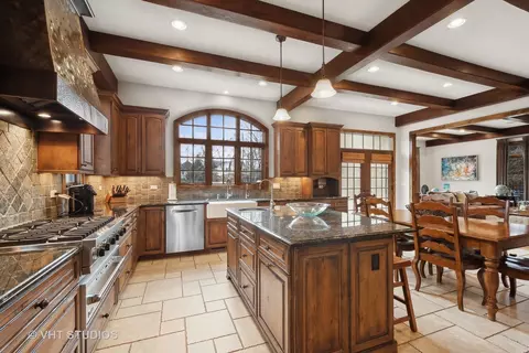 Kitchen - 3035 Keystone Rd, Northbrook, IL 60062 photo 2 of 4