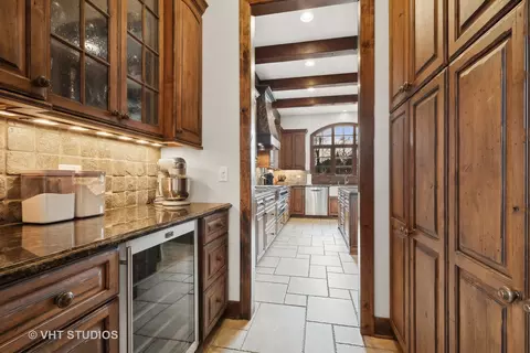 Kitchen - 3035 Keystone Rd, Northbrook, IL 60062 photo 4 of 4