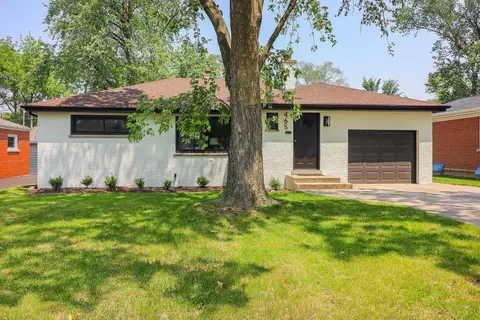 465 W Alexander Blvd, Elmhurst, IL 60126