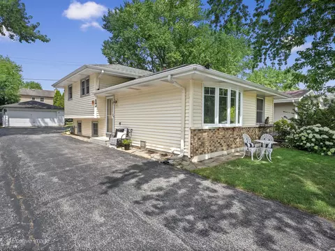 0 S544 East St, Winfield, IL 60190