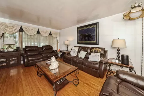 4732 S Lamon Ave, Chicago, IL 60638 photo 2