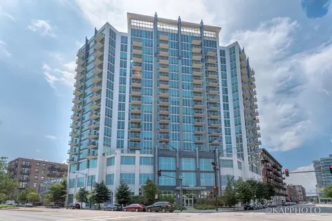 1600 S Indiana Ave #P-84, Chicago, IL 60616