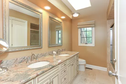 560 81st St, Burr Ridge, IL 60527 photo 30