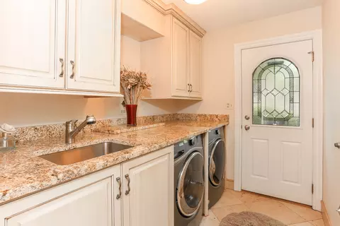 560 81st St, Burr Ridge, IL 60527 photo 20