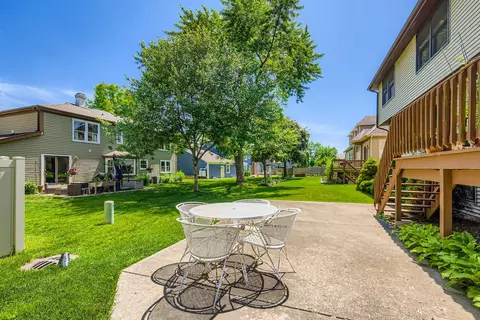 3825 Charlemagne Dr, Hoffman Estates, IL 60192 photo 35