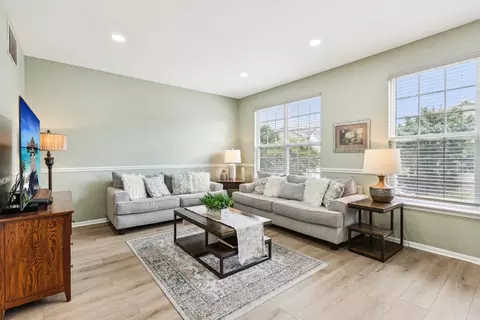 515 Declaration Ln #1401, Aurora, IL 60502 photo 5