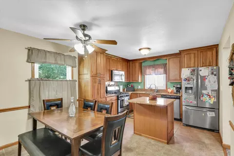 Kitchen - 2002 Bittersweet Dr, Champaign, IL 61821 photo 1 of 3